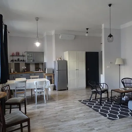 Daire Ovaros Veszprém